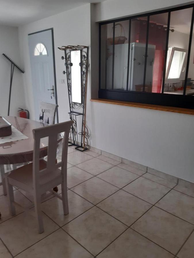 Le Calme Apartamento Viviers Exterior foto